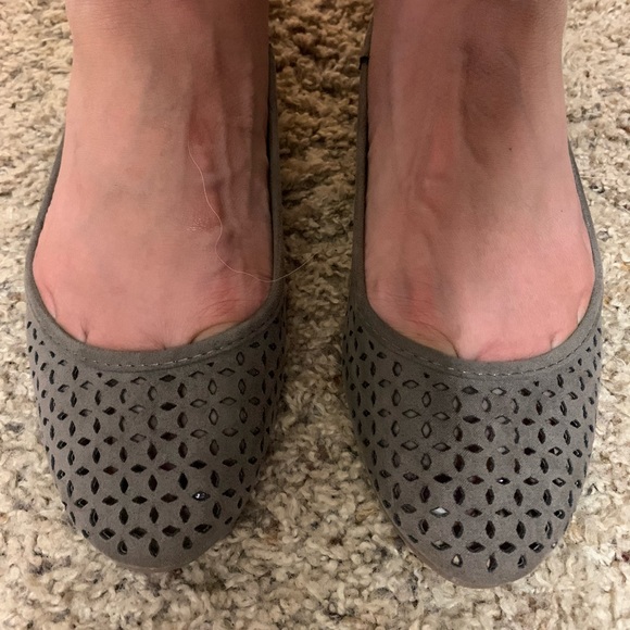 Universal Thread ballet flats. Worn twice. - Picture 4 of 5